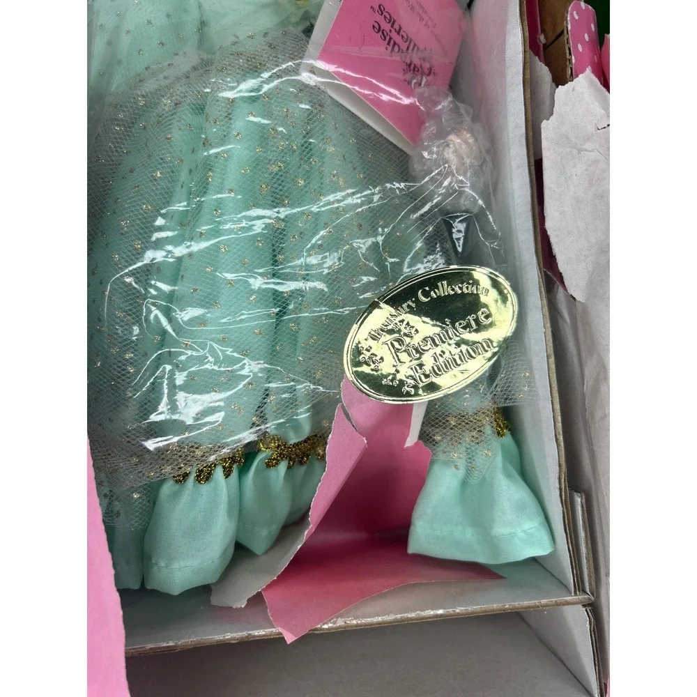 Paradise Galleries Shannon The Shamrock Fairy Porcelain Doll Patricia Rose COA